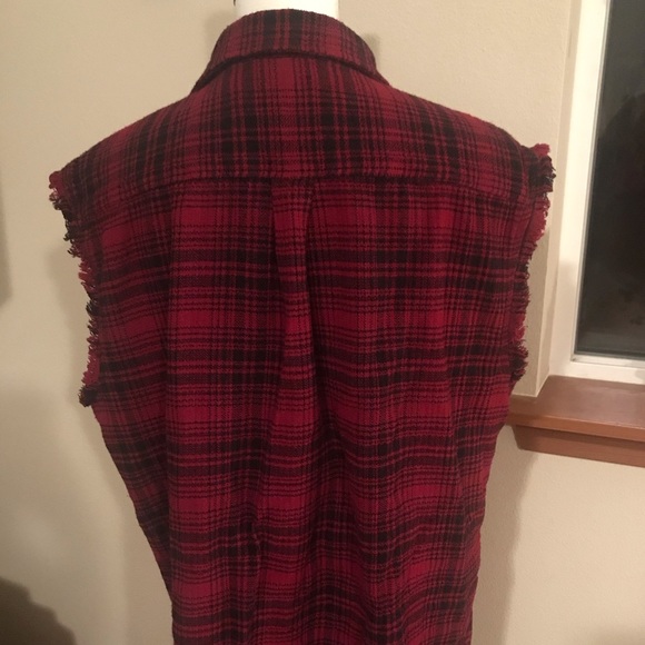 HOST PICK Decree Red Sleeveless Button Front Plaid Muscle Shirt Tank Size XL - Picture 3 of 8